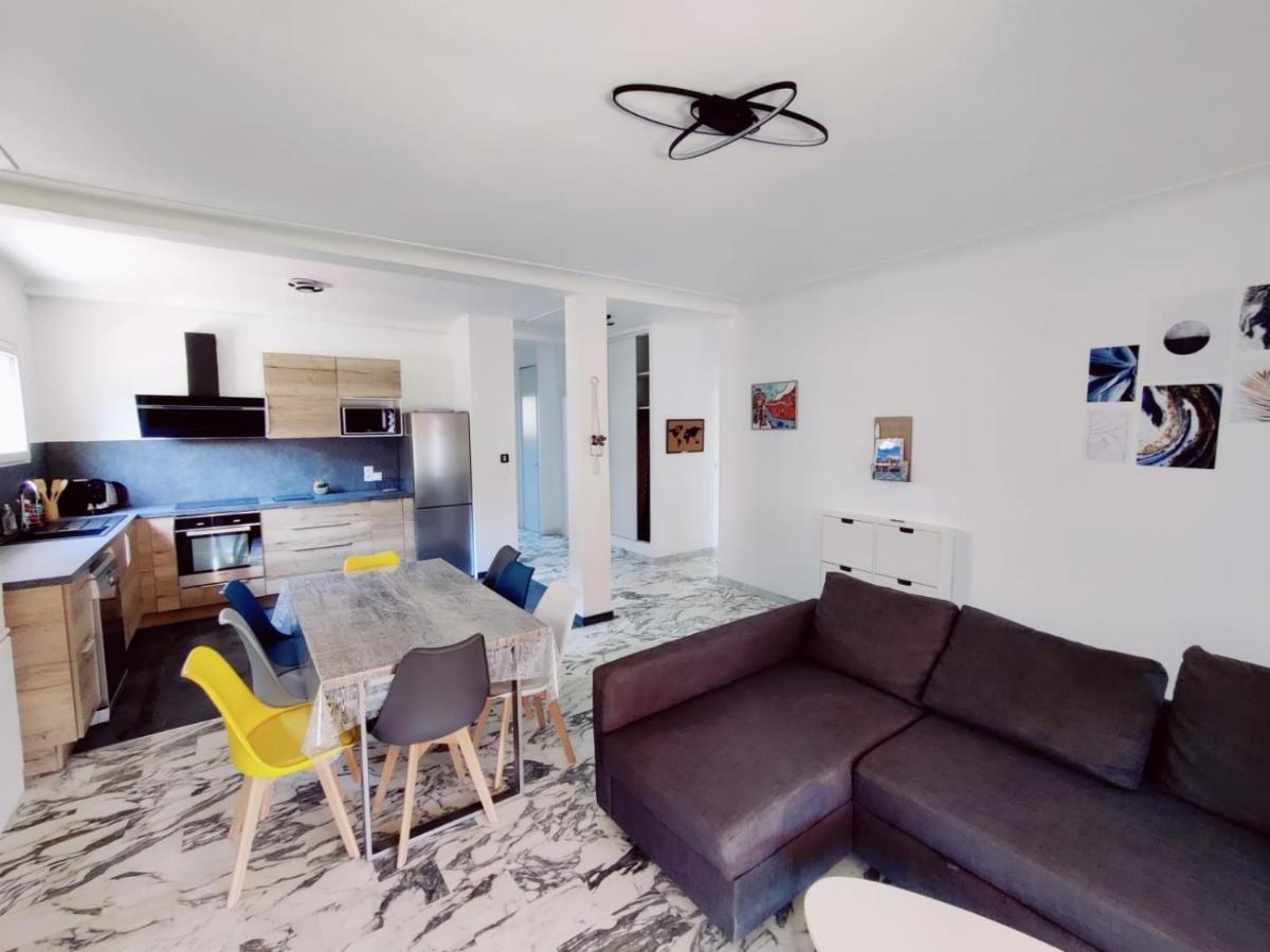 La Villa Castel - Haut De Villa - Parkings- 3 Chambres - 8 Couchages - Jardin - Barbecue Cagnes-sur-Mer Exterior photo