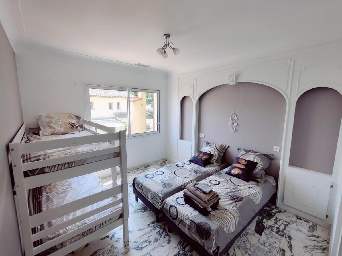 La Villa Castel - Haut De Villa - Parkings- 3 Chambres - 8 Couchages - Jardin - Barbecue Cagnes-sur-Mer Exterior photo